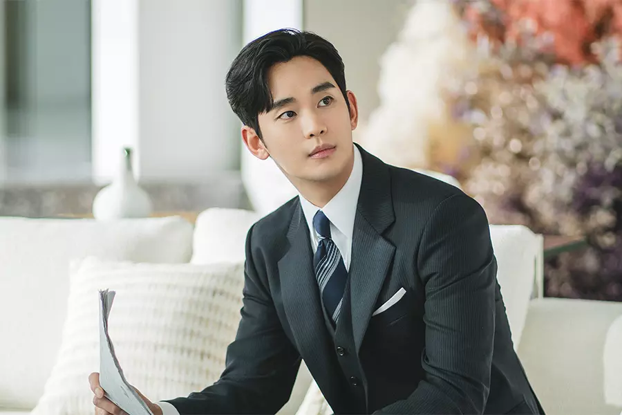 Mengenal Kim Soo Hyun Aktor Paling Mahal Di Korea