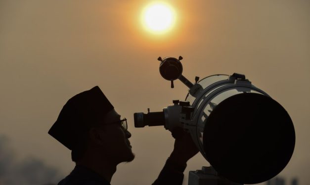 Muhammadiyah Puasa 18 Februari, Pemerintah Gelar Sidang Isbat