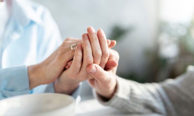 Hari Parkinson Sedunia, Waspadai Gejala Awal, Sering Di Abaikan