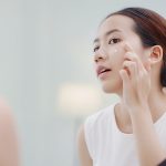 Remaja Memakai Skincare, Apakah Perlu?