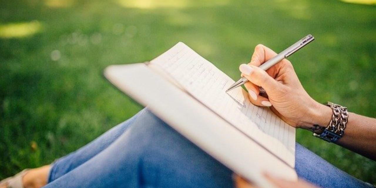 Menemukan Inspirasi Dalam Halaman-Halaman Buku