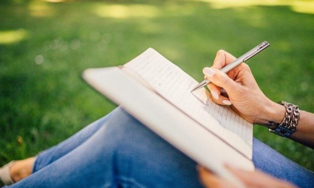 Menemukan Inspirasi Dalam Halaman-Halaman Buku