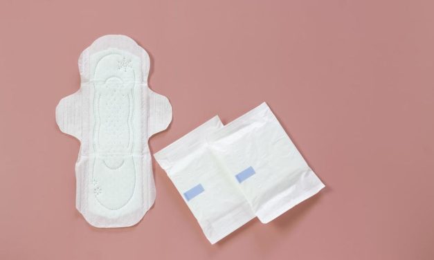 Pembalut Wanita, Seperti Apa Yang Aman Di Pakai?