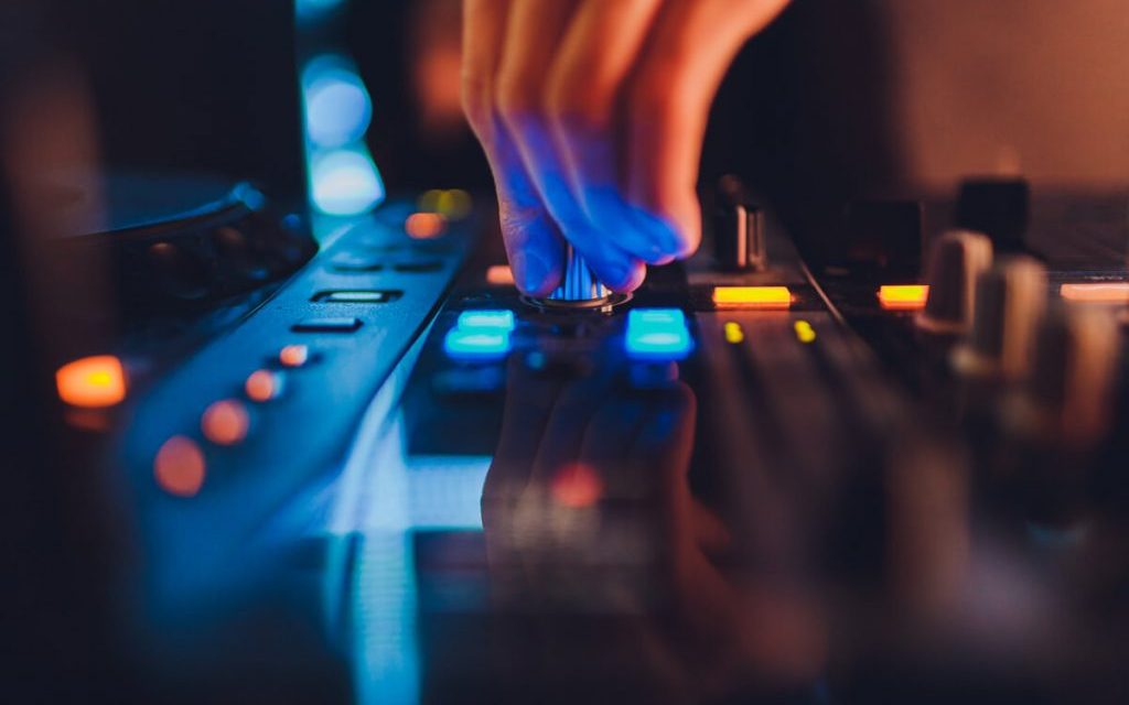Berbagai Gaya Dan Genre Musik Elektronik