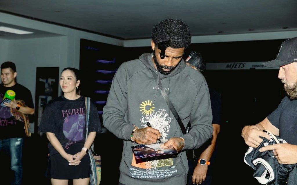Kyrie Irving Pemain NBA Yang Miliki Fashion Style Yang Nyentrik
